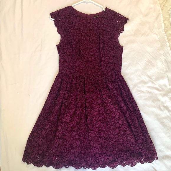Aritzia Talula Belgravia Lace Dress - Picture 1 of 6